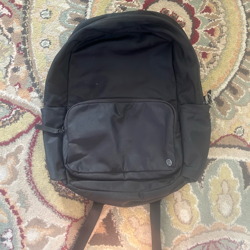 All black lululemon backpack
